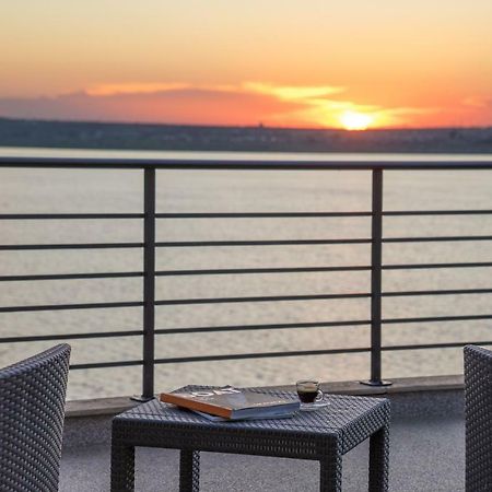Lake Boutique Apartments & Rooms Mamaia Buitenkant foto
