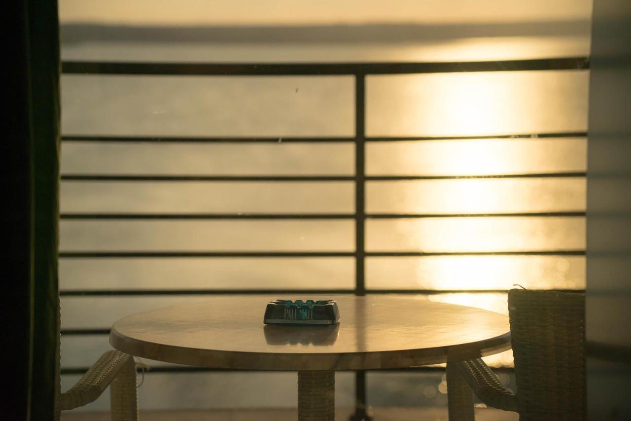 Lake Boutique Apartments & Rooms Mamaia Buitenkant foto