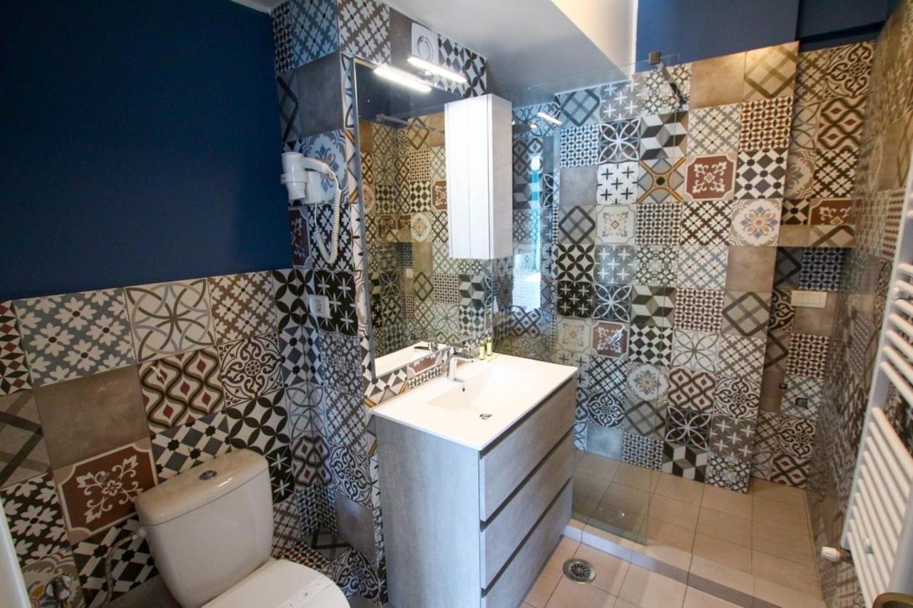 Lake Boutique Apartments & Rooms Mamaia Buitenkant foto