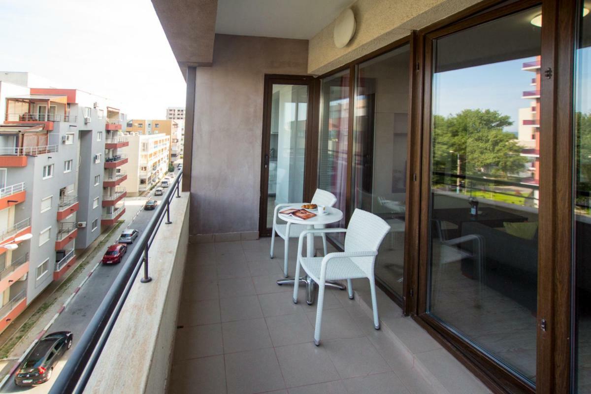 Lake Boutique Apartments & Rooms Mamaia Buitenkant foto